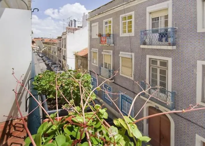 Cosy Santos, Calm Street, Embassies Area * Lisboa